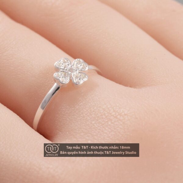 Nhẫn Bạc Nữ Cỏ Bốn Lá May Mắn Tinh Khôi Đính Đá CZ Tinh Tế T&T Jewelry NN065 - Ảnh 8