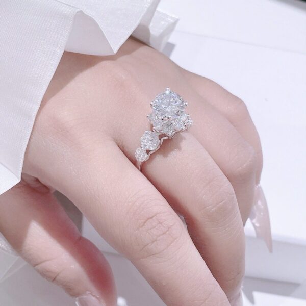 Nhẫn Bạc Nữ Dáng Đóa Hoa Kiêu Sa Tinh Xảo Đính Đá CZ Lấp Lánh từ T&T Jewelry N714251 - Ảnh 9