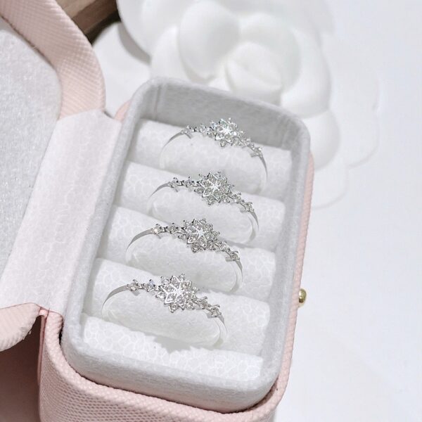 Nhẫn Bạc Nữ Đính Đá CZ Lấp Lánh Hình Hoa Tuyết Tinh Xảo Từ T&T Jewelry N714255 - Ảnh 7