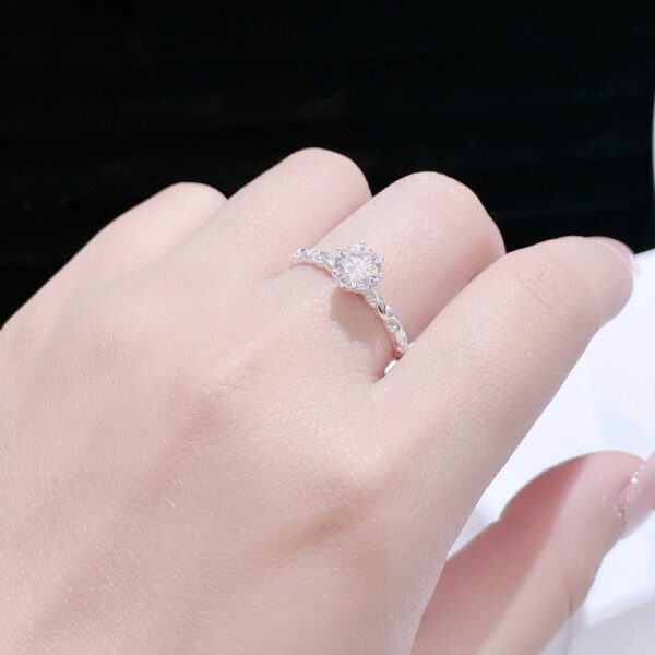 Nhẫn Bạc Nữ Dáng Xoắn Tinh Xảo Đính Đá CZ Lấp Lánh Tôn Da Từ T&T Jewelry N715251 - Ảnh 9
