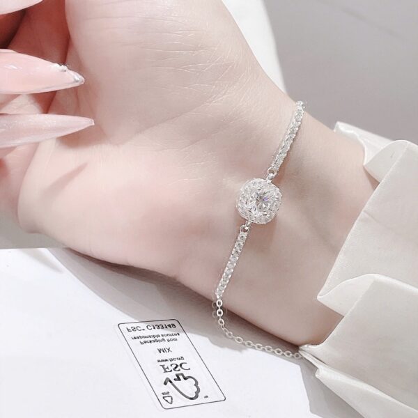 Lắc Tay Bạc Nữ Viên Chủ Tròn Lấp Lánh Trong Vầng Hào Quang Vuông từ T&T JEWELRY LT715258 - Ảnh 7
