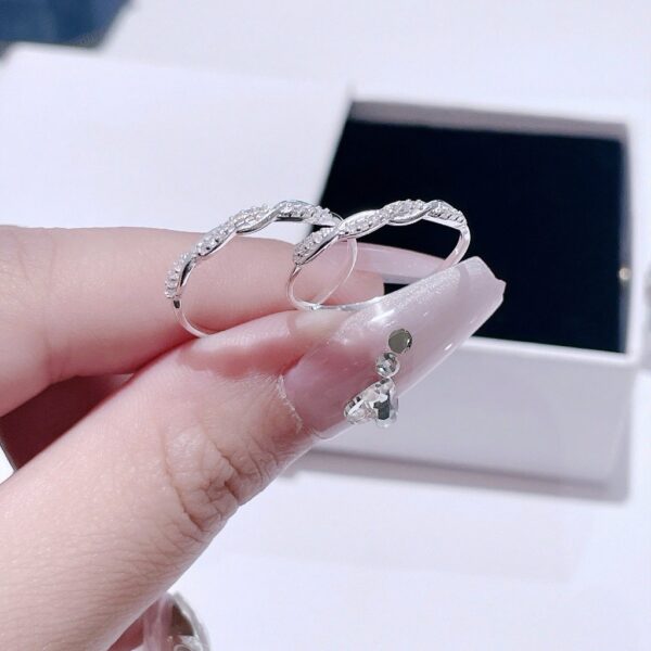 Nhẫn Bạc Nữ Dáng Xoắn Kép Đan Xen Đính Đá, Cá Tính Và Tinh Tế T&T Jewelry NT282551 - Ảnh 8
